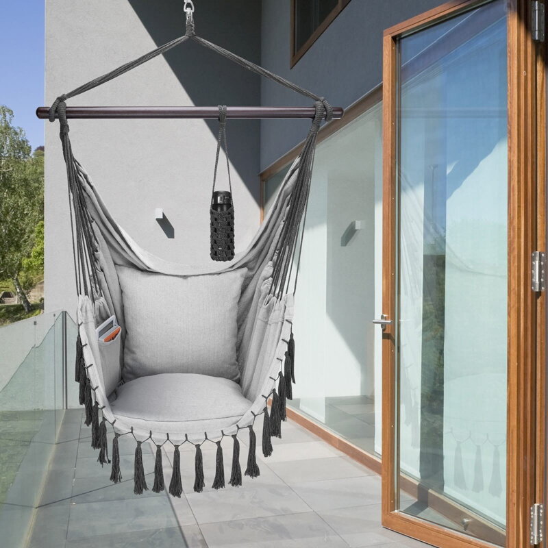 Závěsné křeslo na balkon